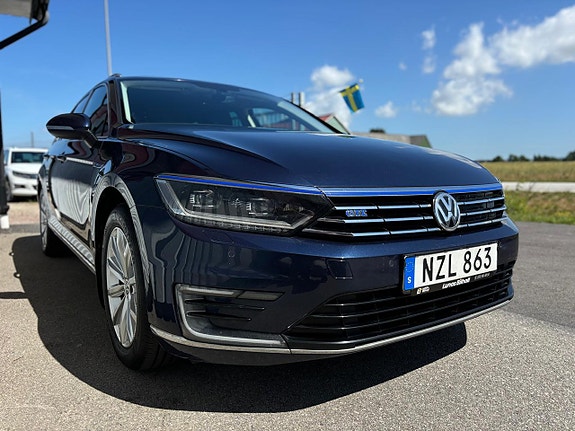 Volkswagen Passat 29 of 30