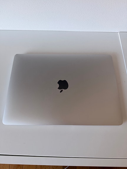Macbook air 13 tum (2019) image 3