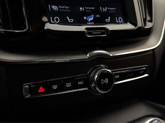 Volvo XC60 27 of 30