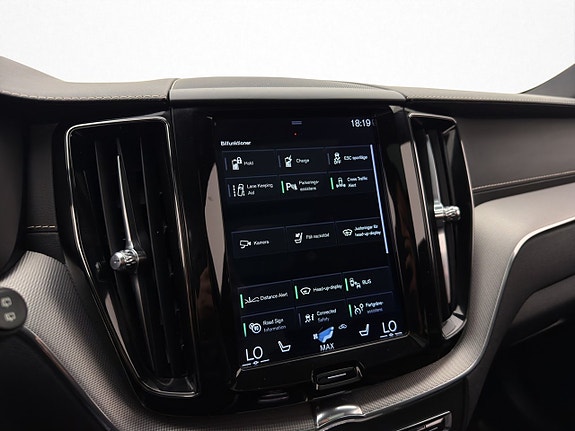 Volvo XC60 24 of 30