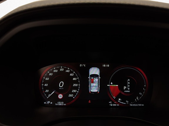 Volvo XC60 18 of 30