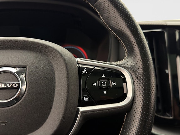 Volvo XC60 20 of 30