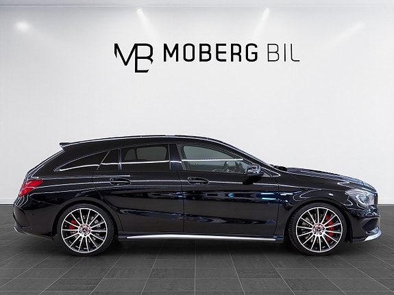 Mercedes-Benz CLA45 4 of 5