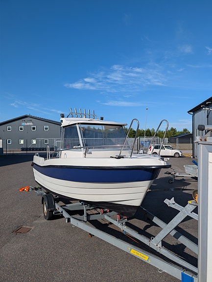 Poliglas 530 Fish - Yamaha 80 hk 4-takt - endast 179 h 2 of 5