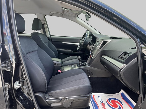 Subaru Legacy 4 of 5