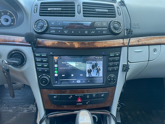 Mercedes-Benz E270 11 of 12
