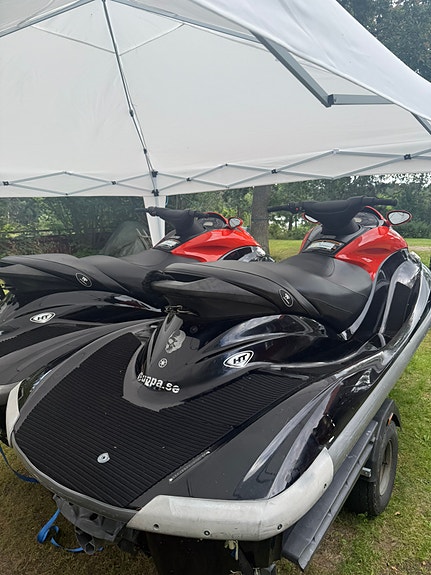 Paketpris två Yamaha Waverunner fx140 2002 + vagn 4 of 10