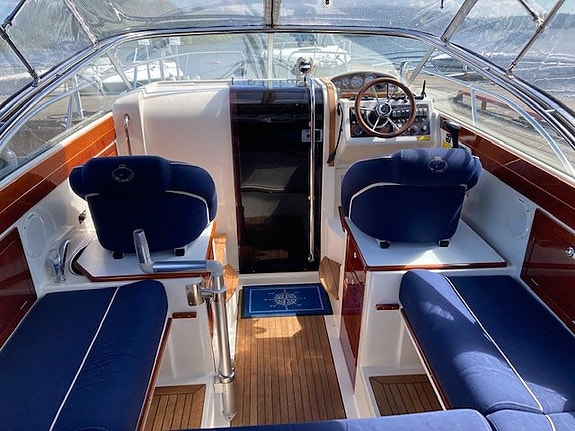 Aquador 23 DC -07 Volvo Penta 5,0 GXI Bogpropeller Ankarspel 4 of 12