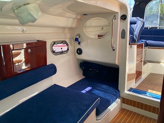 Aquador 23 DC -07 Volvo Penta 5,0 GXI Bogpropeller Ankarspel 10 of 12