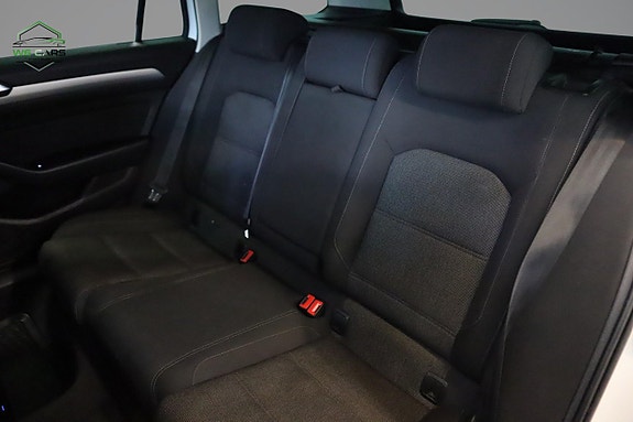 Volkswagen Passat 19 of 20