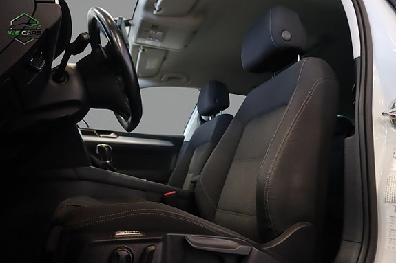 Volkswagen Passat 15 of 20