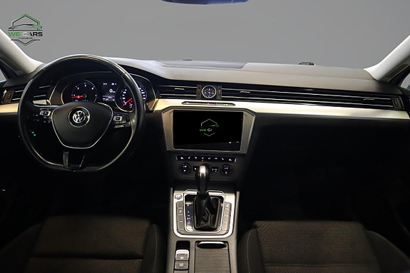 Volkswagen Passat 16 of 20