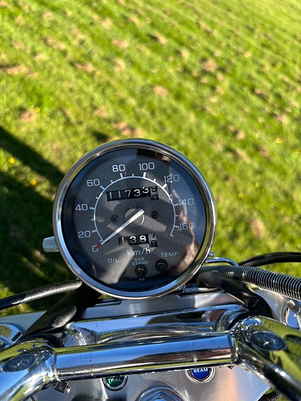 Honda Shadow VT 600 toppskick 1170 mil 8 of 14