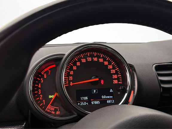 MINI Cooper S 17 of 30