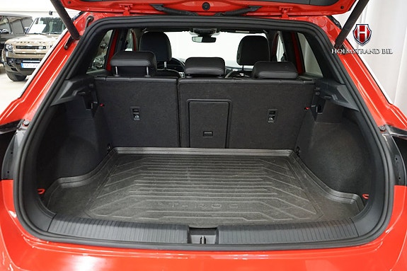 Volkswagen T-Roc 22 of 24