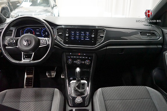 Volkswagen T-Roc 12 of 24
