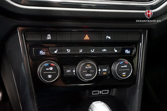 Volkswagen T-Roc 20 of 24