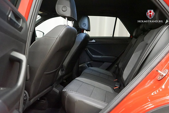Volkswagen T-Roc 11 of 24