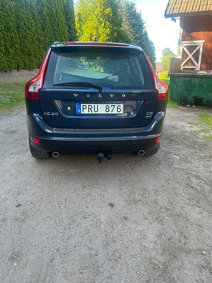 Volvo XC60 5 of 16