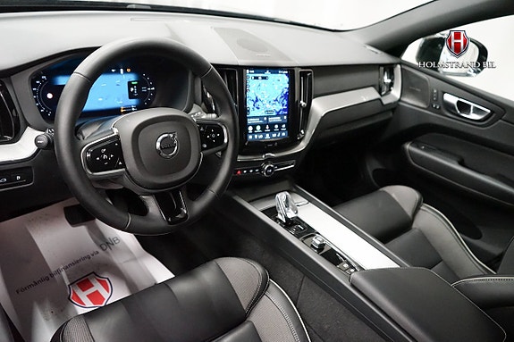 Volvo XC60 9 of 27