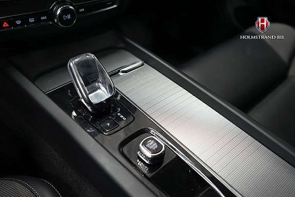 Volvo XC60 20 of 27
