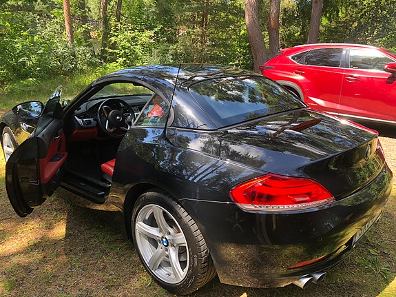 BMW Z4 2 of 5
