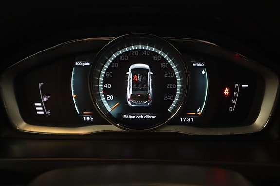 Volvo V60 14 of 22
