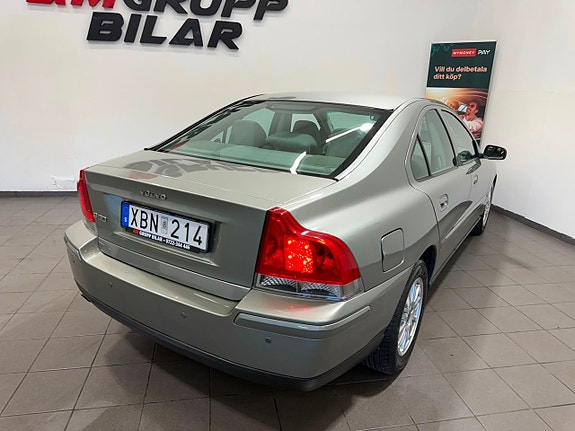 Volvo S60 17 of 19
