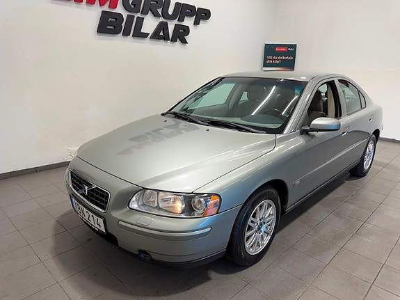 Volvo S60 11 of 19