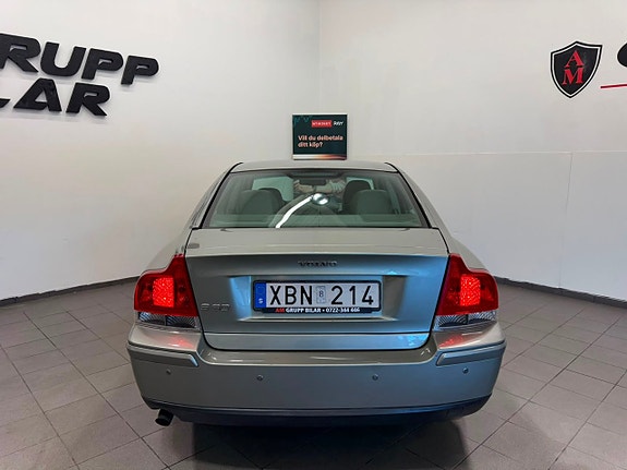 Volvo S60 8 of 19