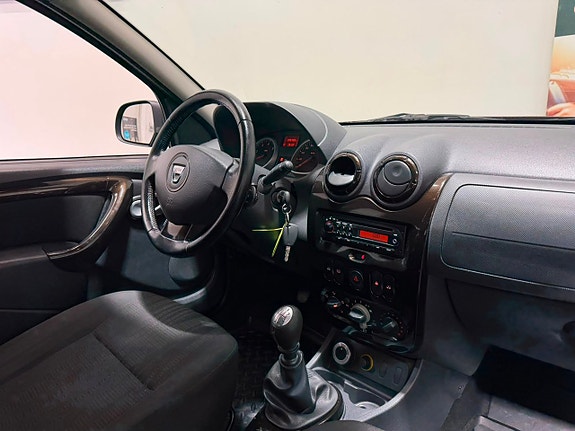 Dacia Duster 2 of 17