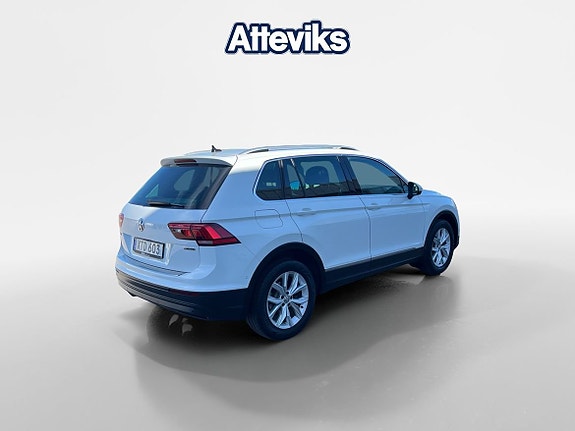 Volkswagen Tiguan 3 of 5