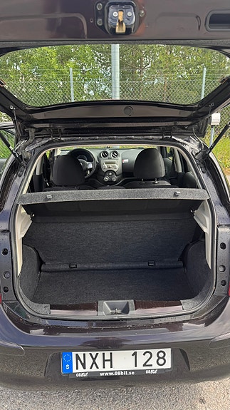 Nissan Micra 6 of 10