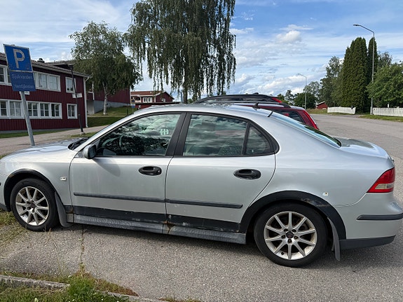 Saab 9-3 4 of 5