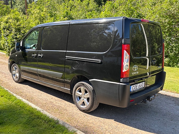 Toyota Proace 2 of 8