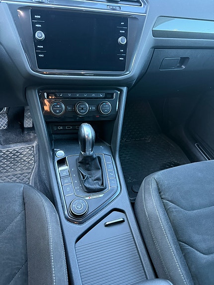 Volkswagen Tiguan Allspace 5 of 12