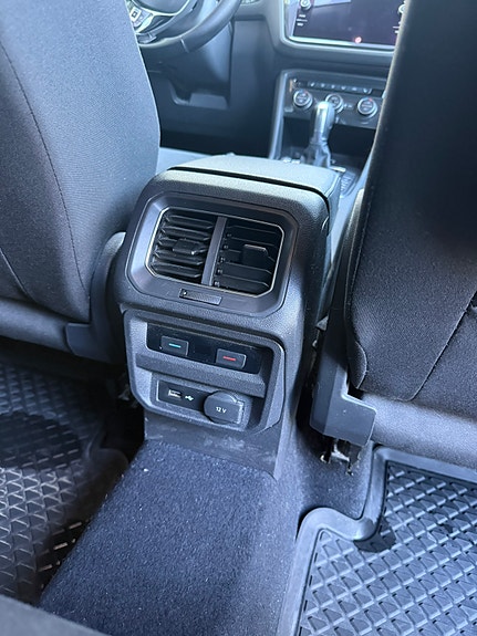 Volkswagen Tiguan Allspace 11 of 12
