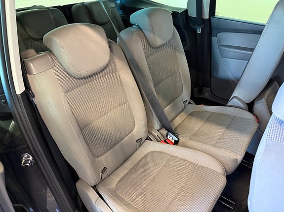 Volkswagen Sharan 11 of 14