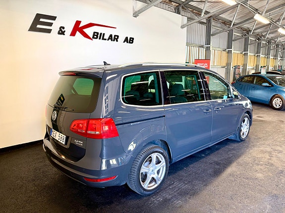 Volkswagen Sharan 3 of 5