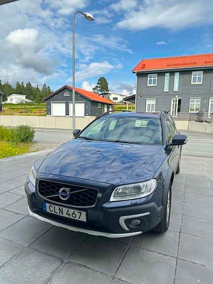 Volvo XC70 3 of 5