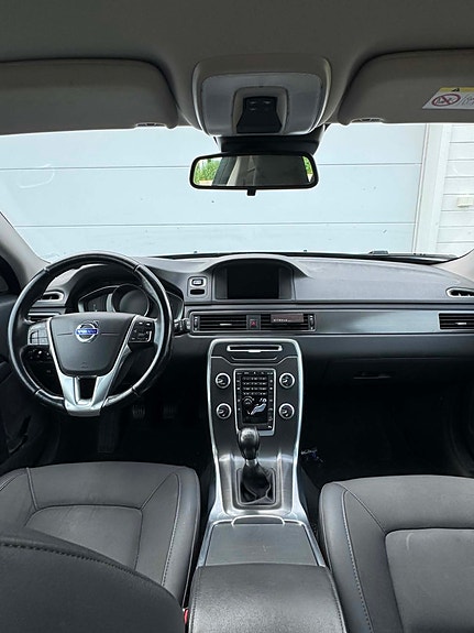 Volvo XC70 5 of 5