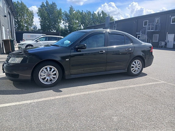 Saab 9-3 2 of 5