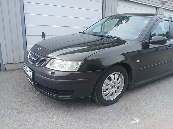 Saab 9-3 3 of 5