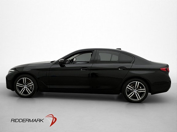 BMW 530e 4 of 5