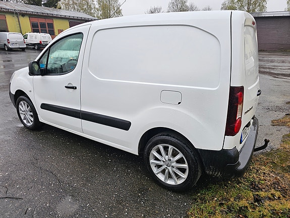 Peugeot Partner 3 of 4