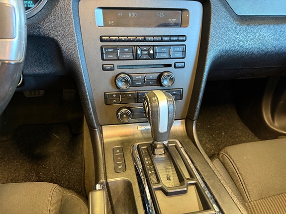 Ford Mustang 13 of 17