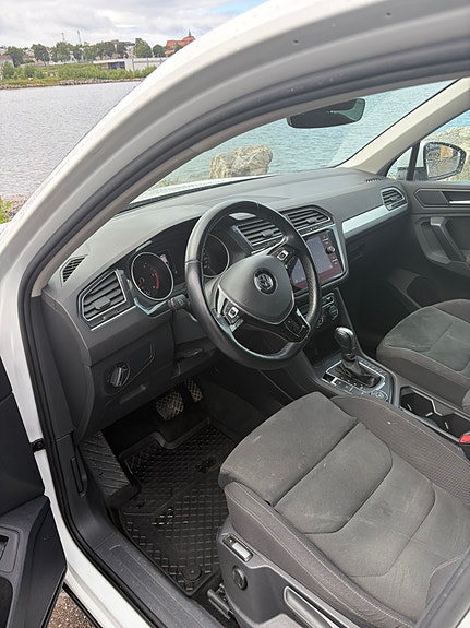 Volkswagen Tiguan 12 of 13