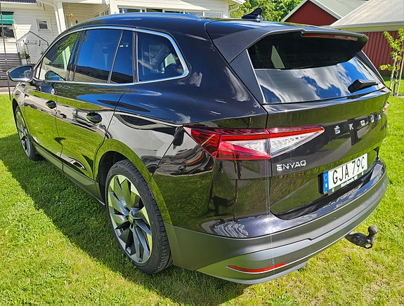 Skoda Enyaq 3 of 5