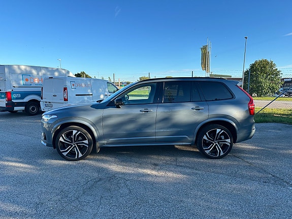 Volvo XC90 4 of 5
