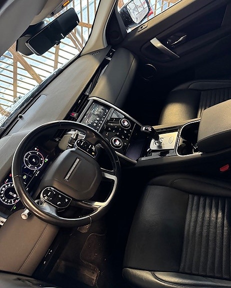 Land Rover Discovery Sport 5 of 5